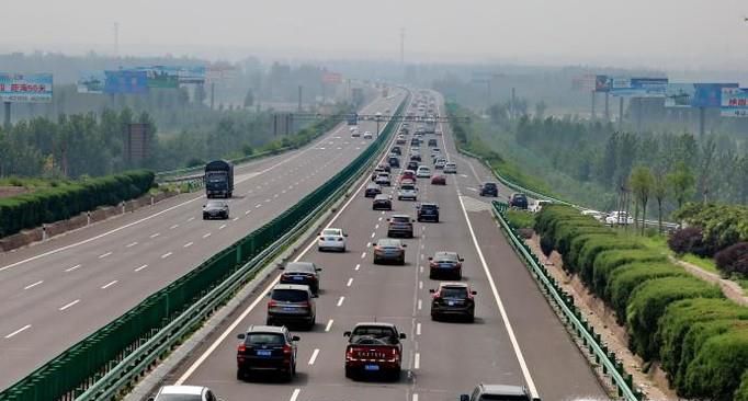 高速路开车要怎样预判