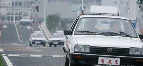 科目三怎么靠边停车