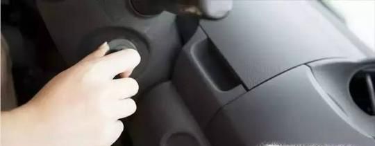 汽车上路突然熄火了怎么办