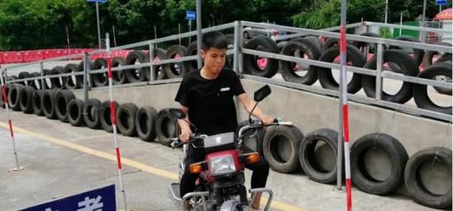 摩托车驾照怎么考哪些科目