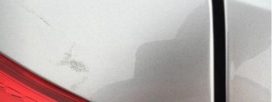 怎样消除车上的胶带痕迹不伤车漆
