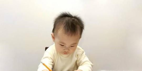 孩子几岁开始学写字比较好