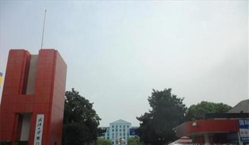 从武汉各火车站到武汉大学南门的路线