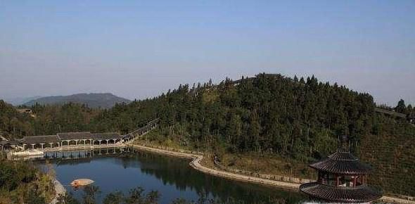 旅游去哪儿江西篇：南昌梅岭风景区