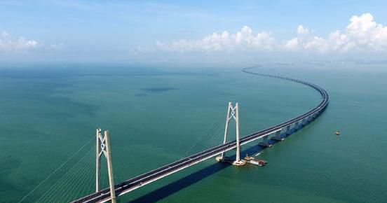 如何从港珠澳珠海口岸前往香港,港珠澳大桥过路费多少