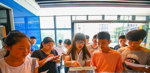 2035年教师真的会成为人人羡慕的职业吗？