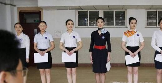 怎么样才能够做空姐?