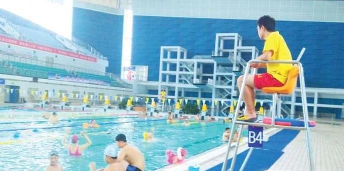 救生员怎么找工作?救生员的薪资待遇怎样?