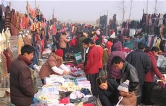 摆地摊（集市）卖服装怎样上货及注意事项