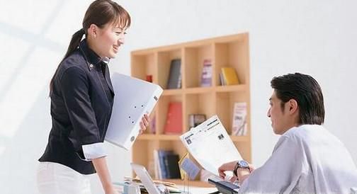 如何应对只有想法没有能力的领导?