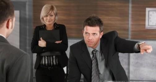 搞砸事情后为什么很多领导不想听员工的解释？