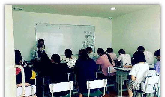 怎样开办中小学辅导班(补习班)呢?