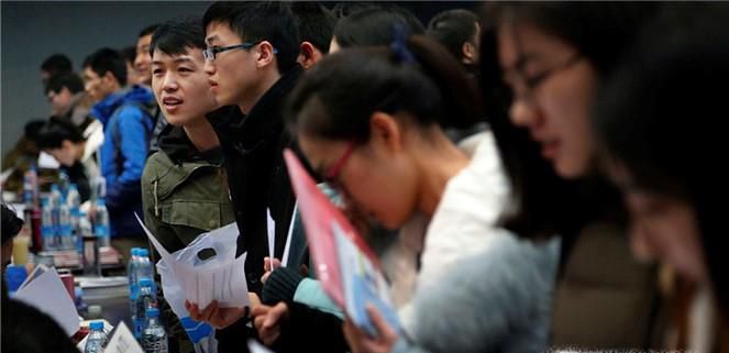 一年当中哪些时间找工作机会选择会比较多?