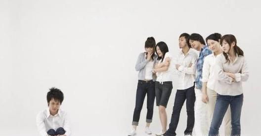 被同学孤立了该怎么办?