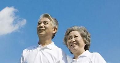 第一次见女朋友父母送什么礼物好？