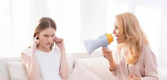 和妈妈吵架了我现在在外面可以回家吗