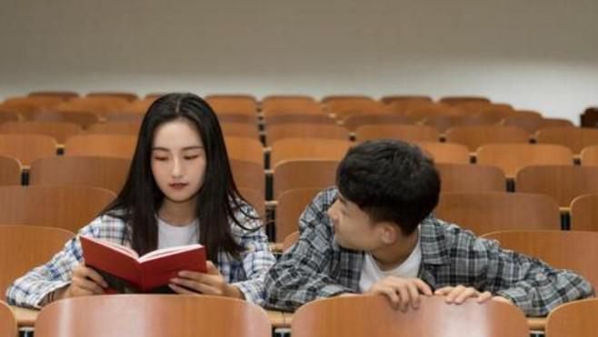 大学生适合谈恋爱吗