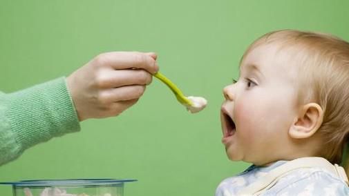 给宝宝添加辅食的误区有哪些？