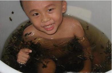 小孩艾叶泡澡怎么泡