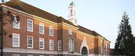 皇家墨尔本理工大学职业会计（CPA）专业和卧龙岗大学职业会计专业哪个好？