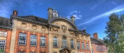 英国留学：北安普顿大学入学要求及学费信息解析