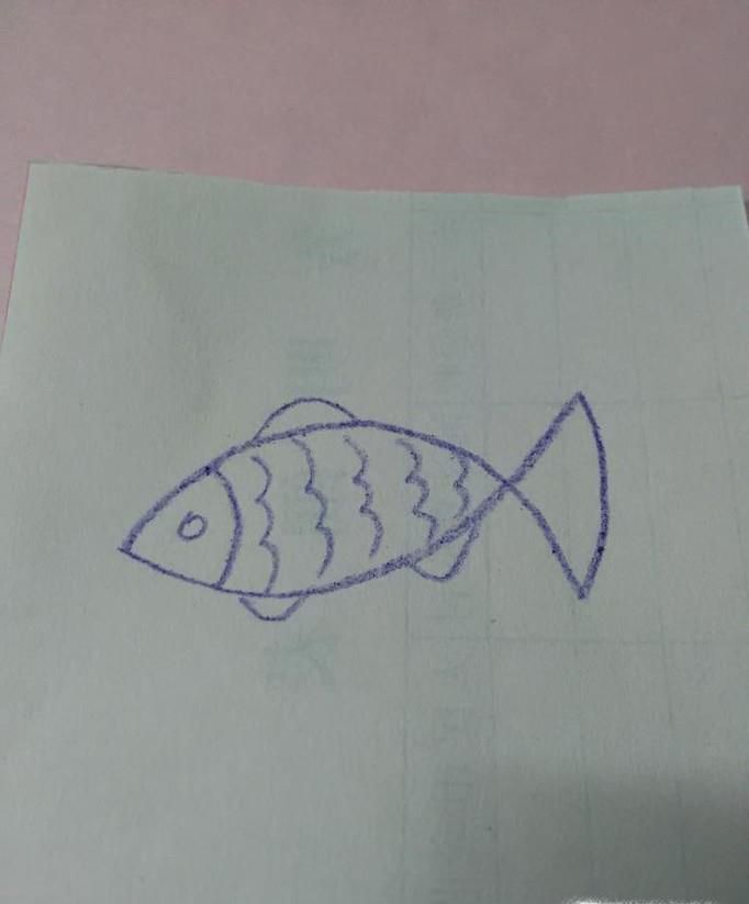 教宝宝一个画鱼的方法
