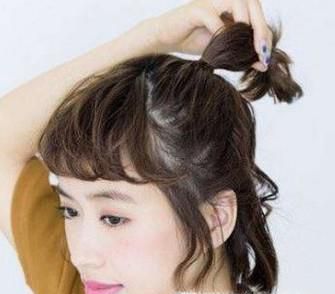 短发马尾怎么扎好看