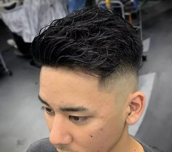 男生什么发型显帅？