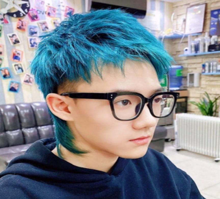 男生能不能染头发