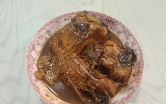 红烧草鱼段的做法