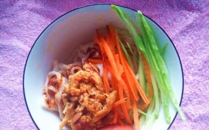 怎样做手擀炸酱面？健康营养夏季开胃美食！