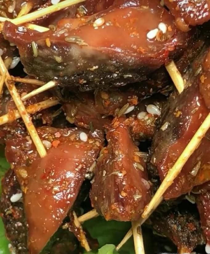 怎样制作牙签鸡胗？