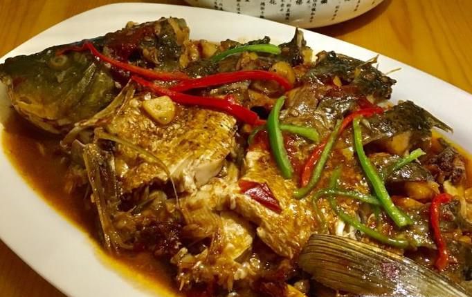 番茄烧鲤鱼的家常做法