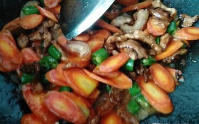 怎么做胡萝卜肉片？