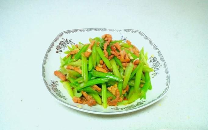 肉丝拌芹菜的做法