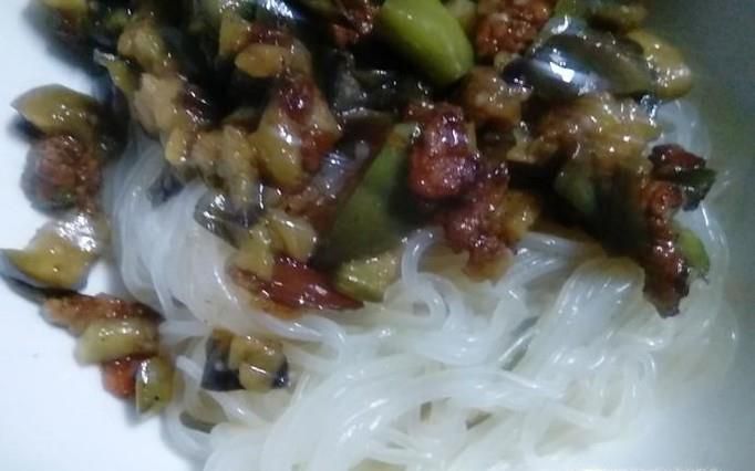 怎么自己在家做卤酱拌粉丝？