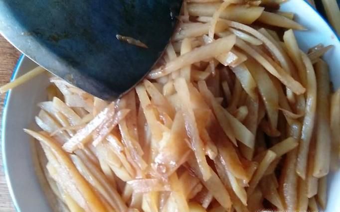开胃菜之醋溜土豆丝怎么做？