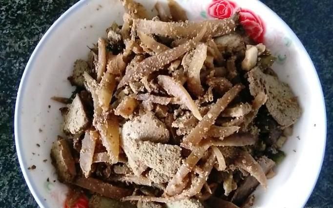 怎么做酸辣猪肝？