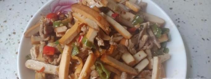 如何做美味的香干炒肉丝？