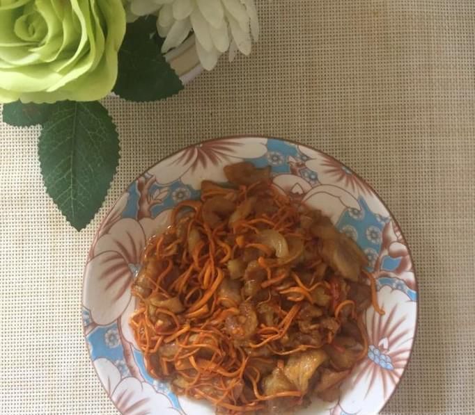 如何做虫草花炒肉才好吃？