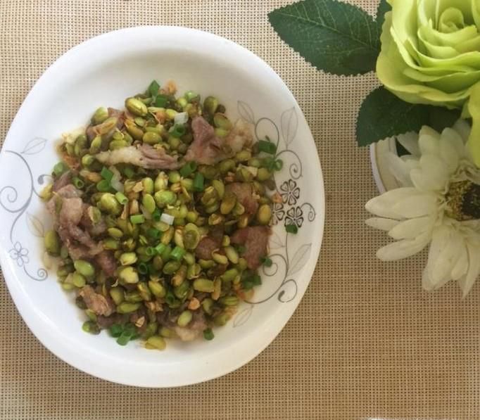 如何做毛豆炒肉好吃？