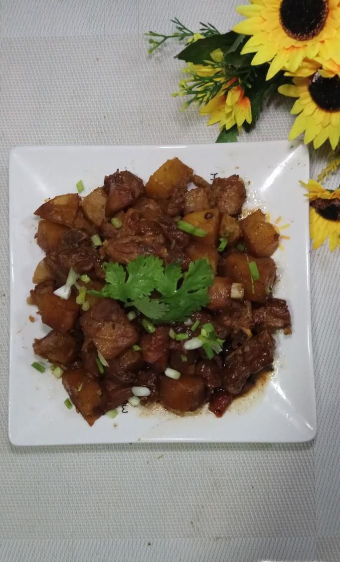 怎样做好吃的红烧土豆排骨？