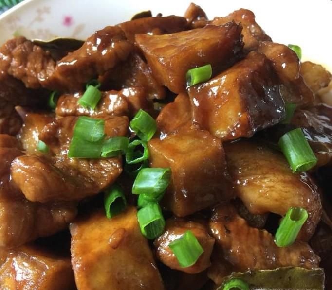 如何做卤肉好吃？