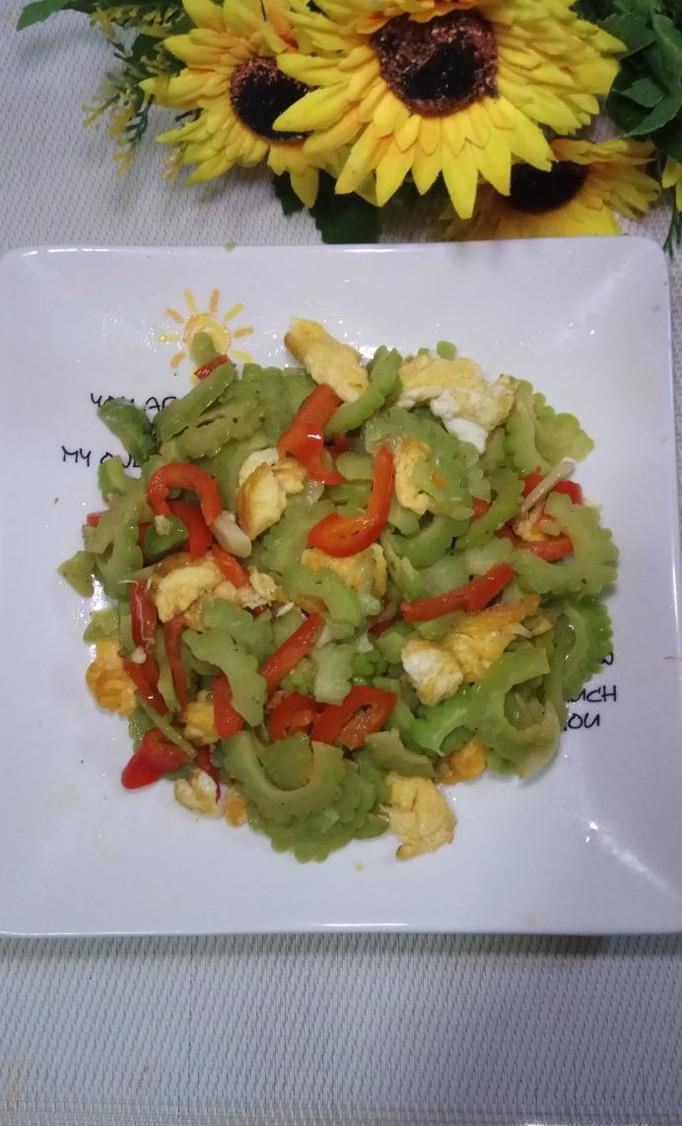 怎样做美味的家常版苦瓜炒蛋？