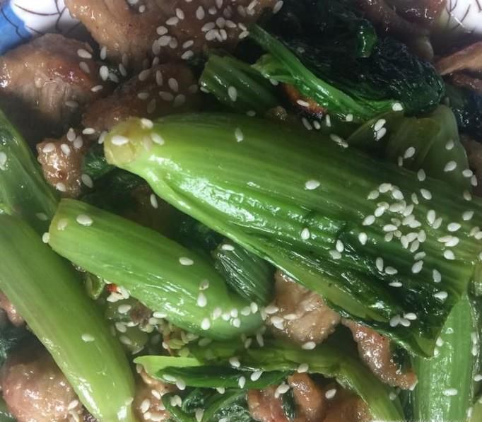 如何做芥菜炒肉才好吃？