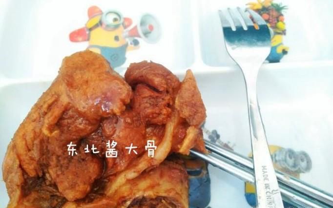 酱大骨怎么做？酱香四溢家常酱大骨做法！