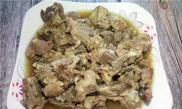 蒜香排骨的美味做法