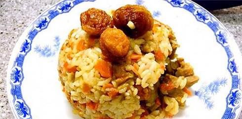 苗府羊肉抓饭的家常做法（电饭煲制）