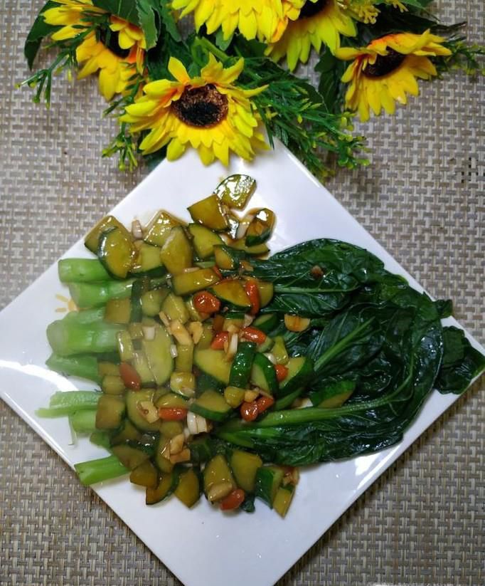 怎样做蚝油黄瓜烧广东菜心？
