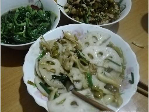 爽脆可口的酸辣藕片怎么做？